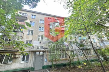 2-к квартира, 43 м², 3/5 эт.